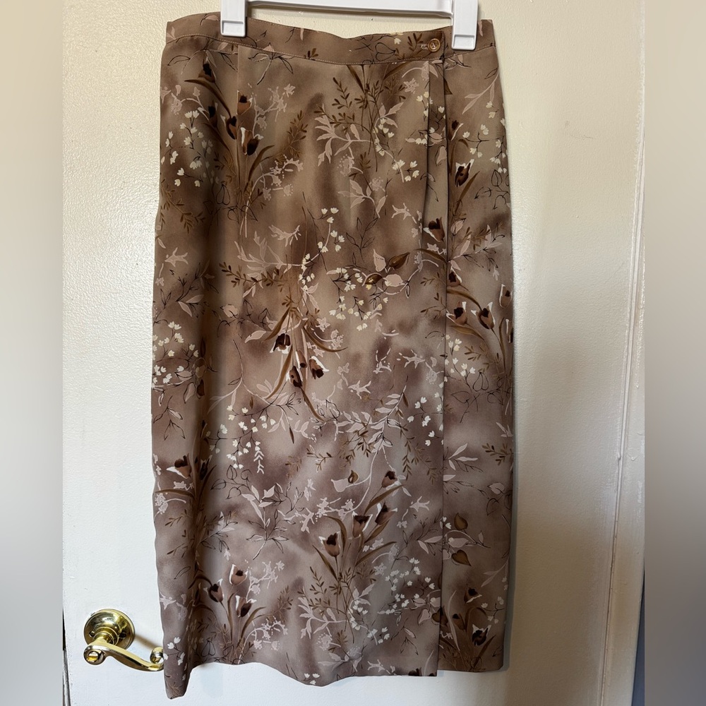Women’s skirt. Size 12P.